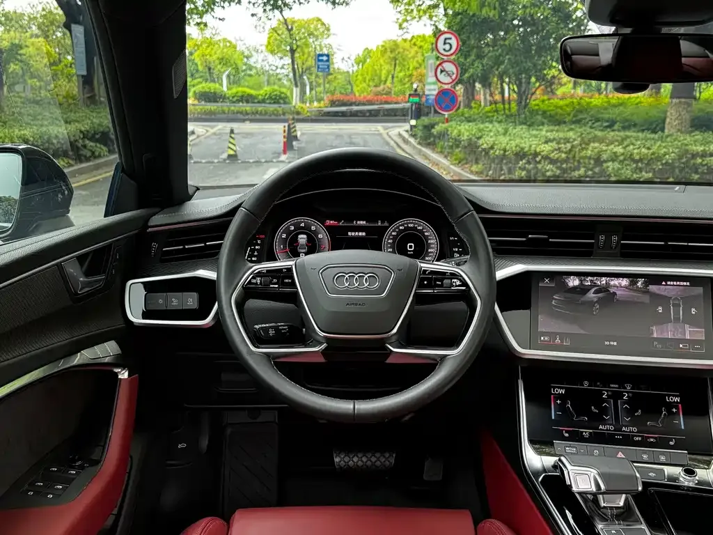 Audi A7L 2023 из CN, фото 6