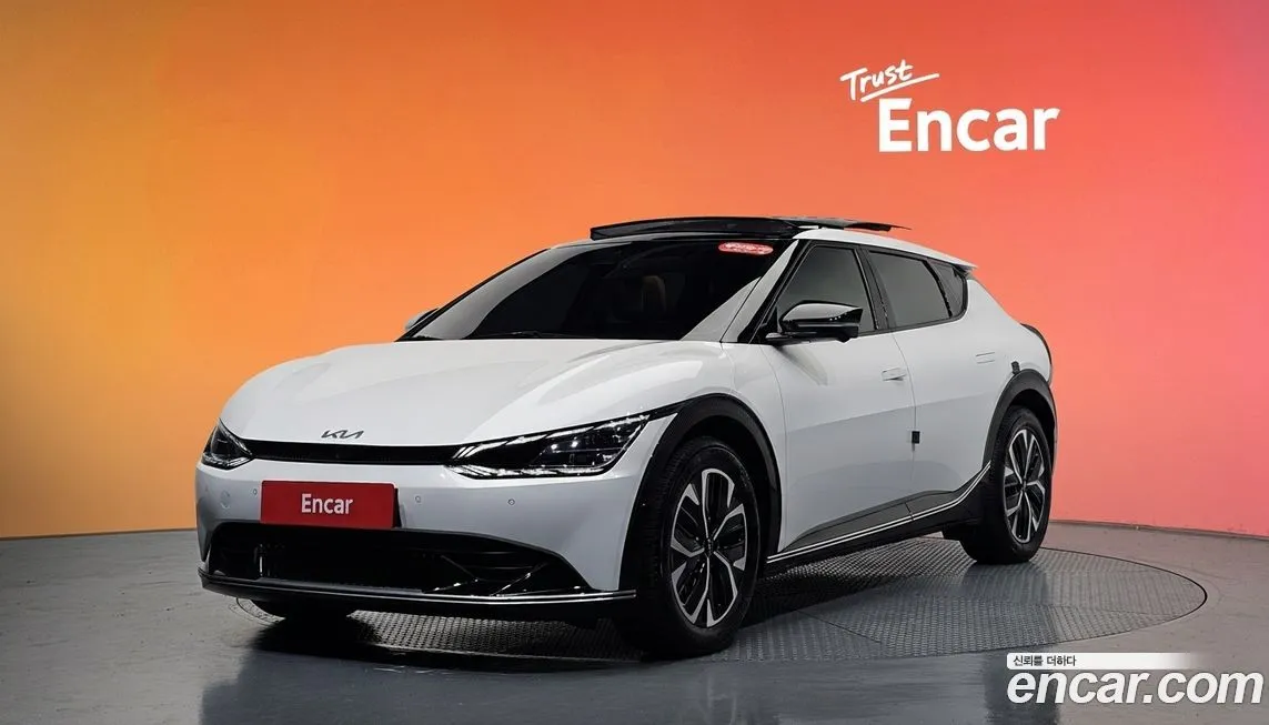 Kia EV6 — фото 1