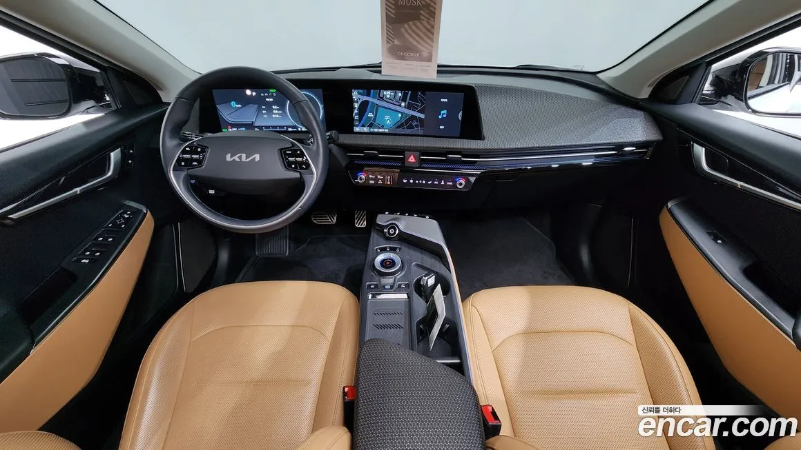 Kia EV6 — фото 8