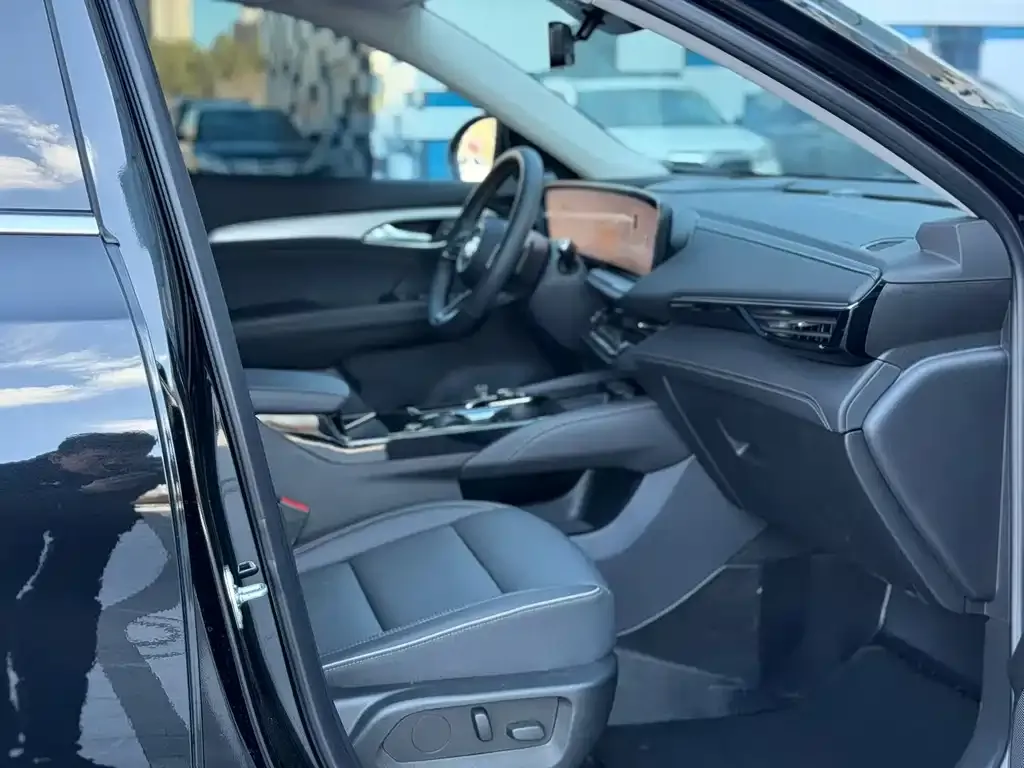 Buick Envision Plus — фото 3