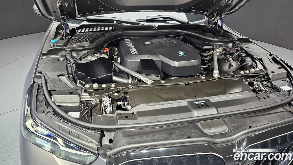 BMW 5-Series 2025 из KR, фото 5