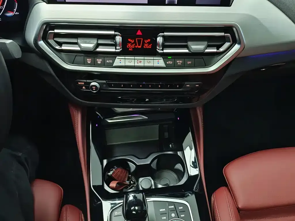 BMW X4 2024 из CN, фото 3