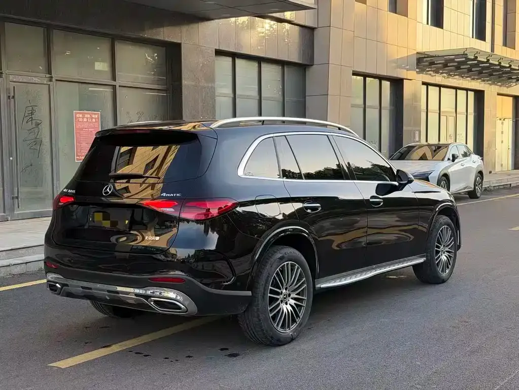 Mercedes-Benz GLC 2023 из CN, фото 2