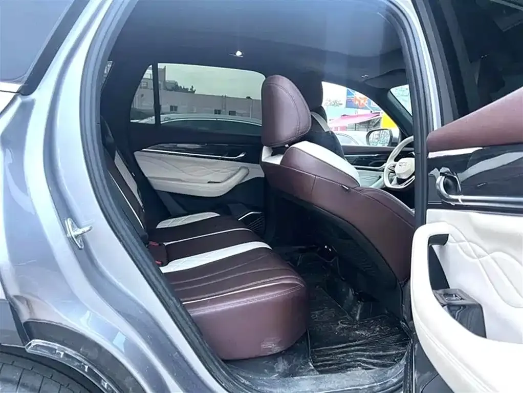 Geely Xingyue L 2022 из CN, фото 2