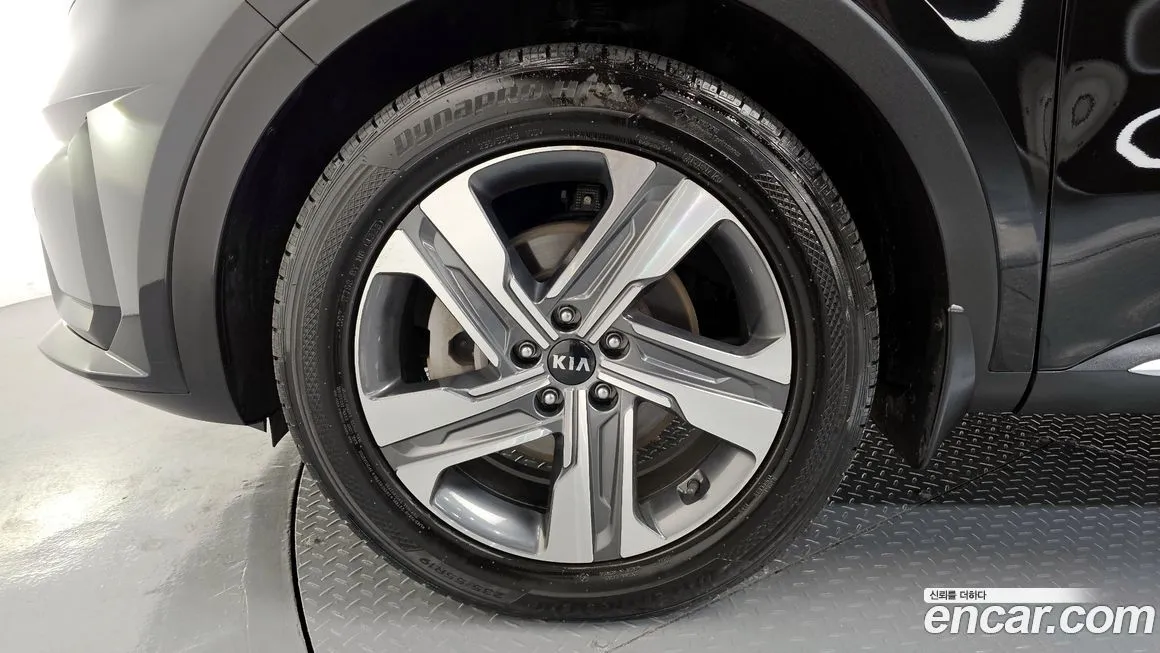 Kia Sorento — фото 8