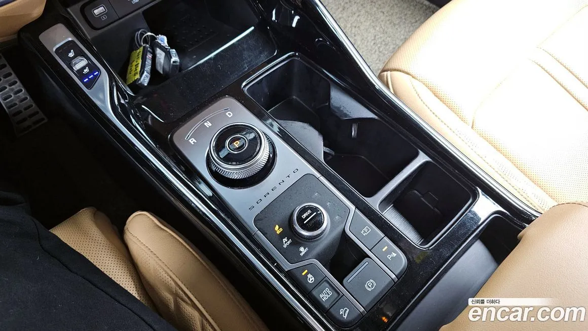Kia Sorento — фото 7