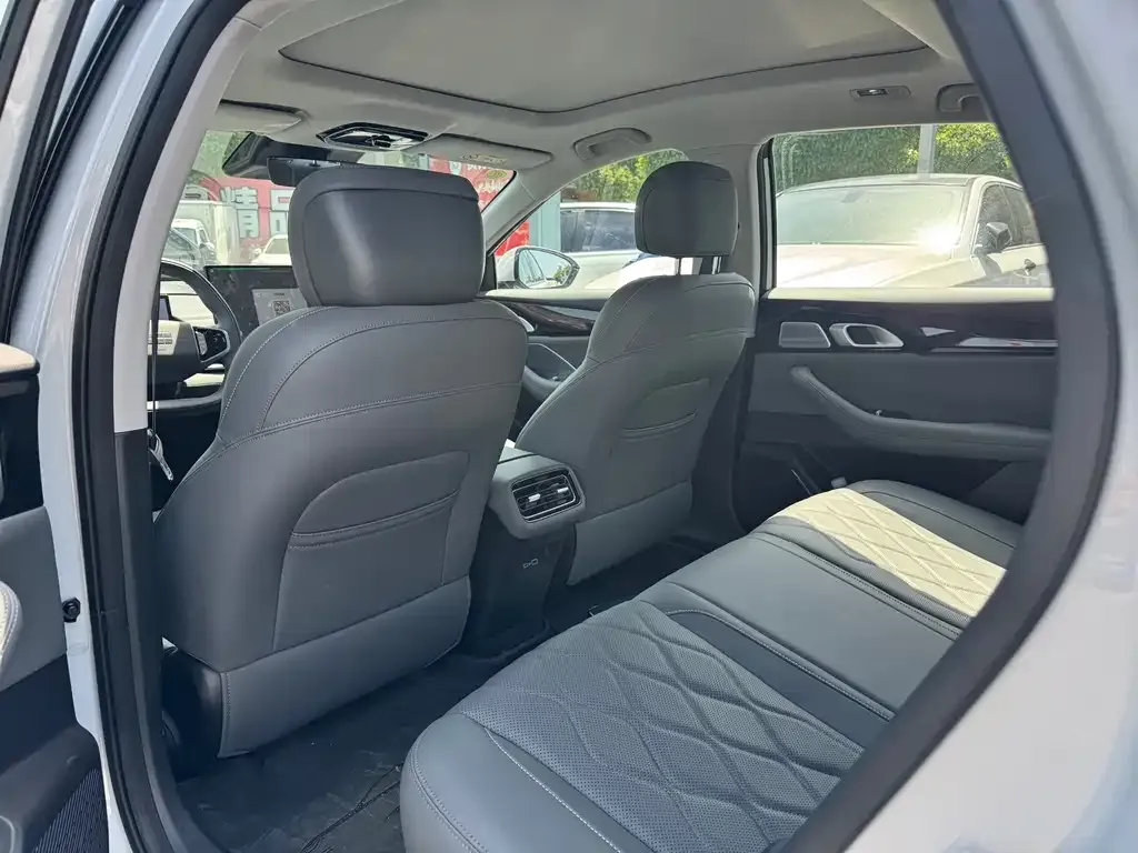 Geely Galaxy A7 2025 из CN, фото 2