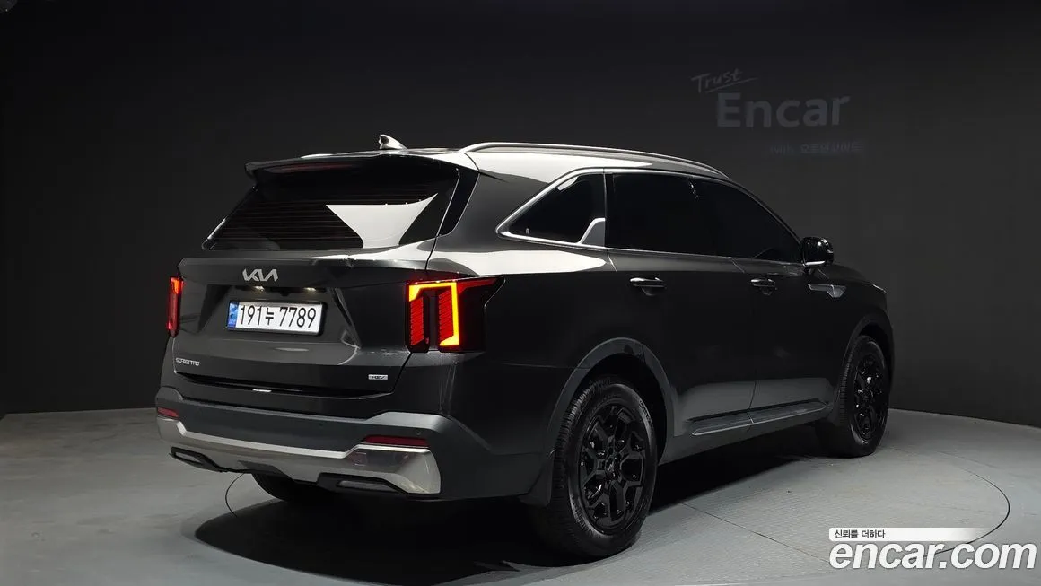 Kia Sorento — фото 5