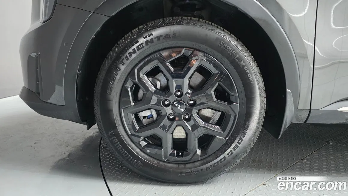 Kia Sorento — фото 6