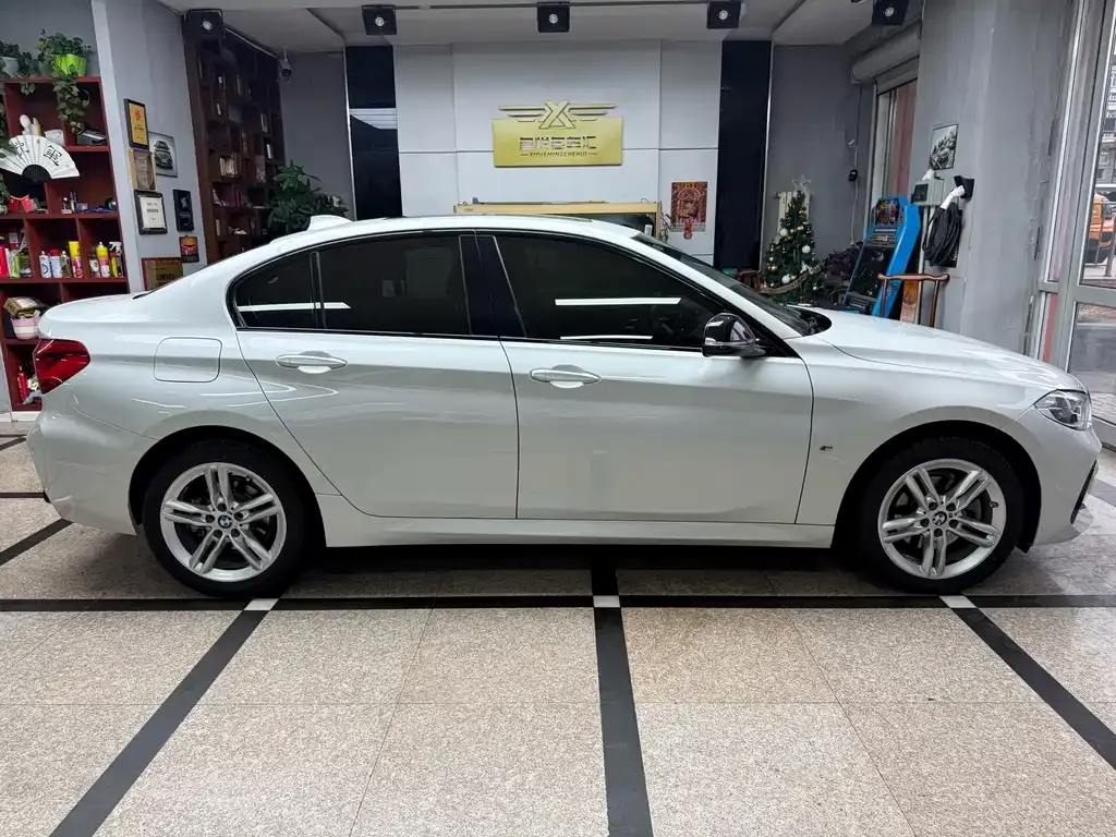 BMW 1 Series 2021 из CN, фото 7