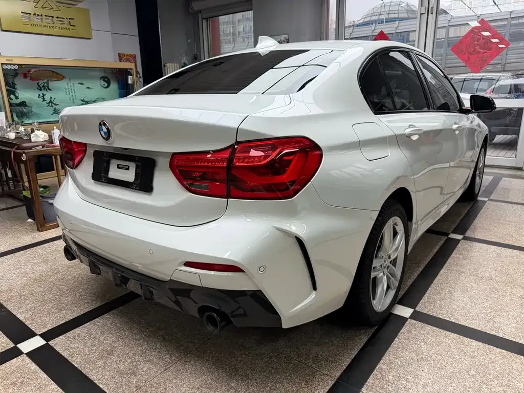 BMW 1 Series 2021 из CN, фото 6