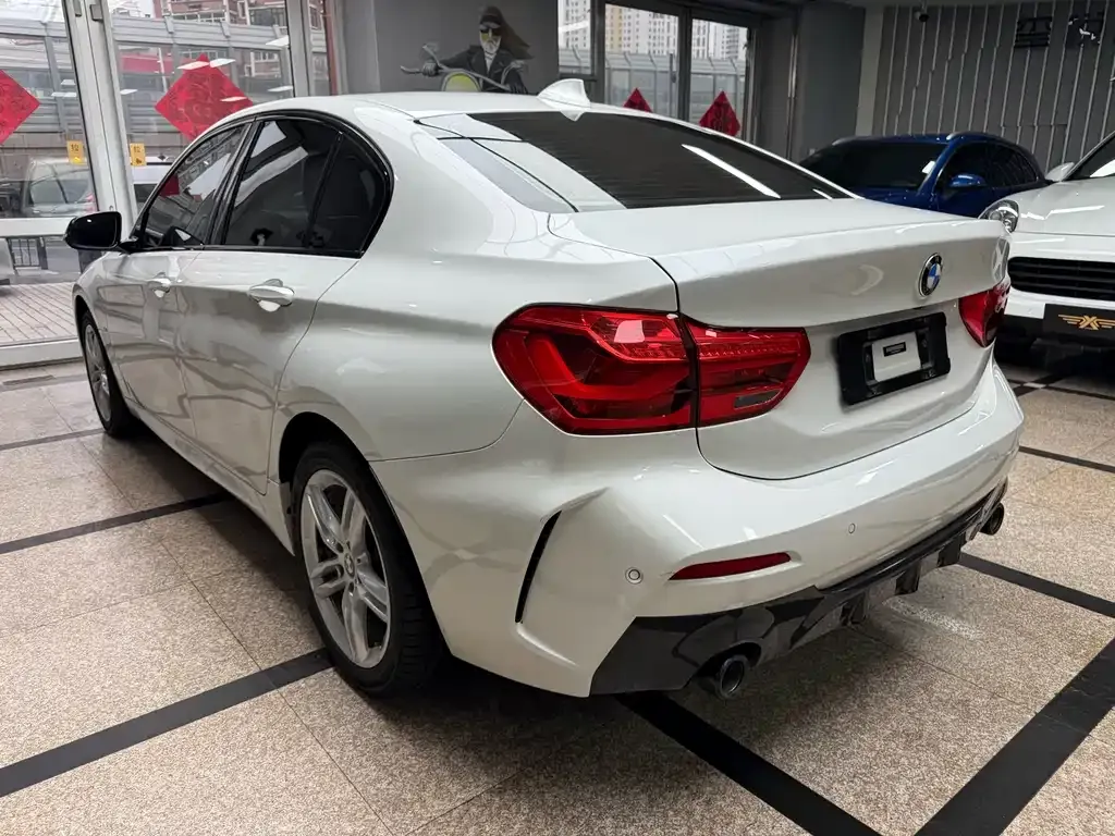 BMW 1 Series 2021 из CN, фото 9