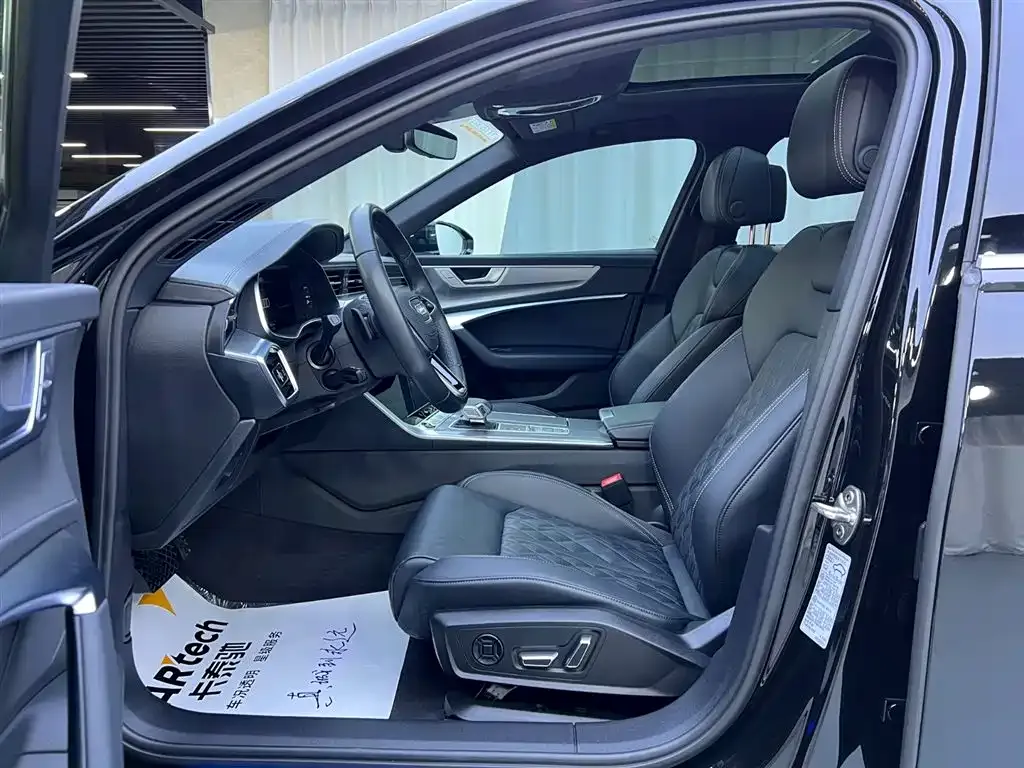Audi A6L 2025 из CN, фото 7
