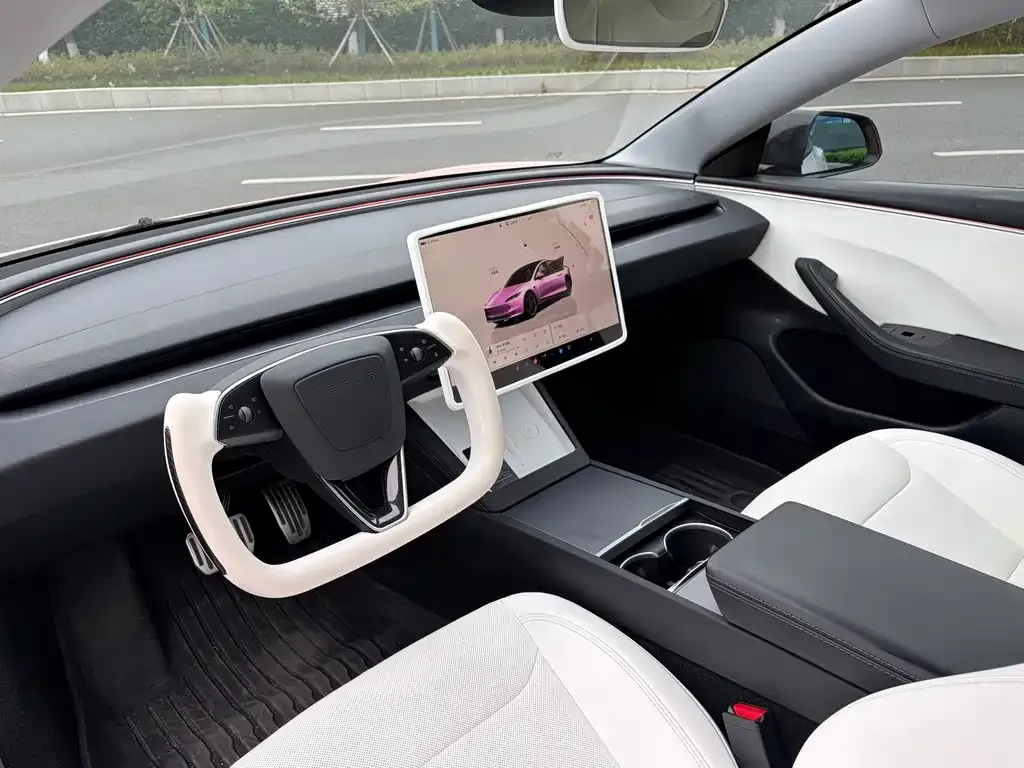 Tesla Model 3 2023 из CN, фото 7