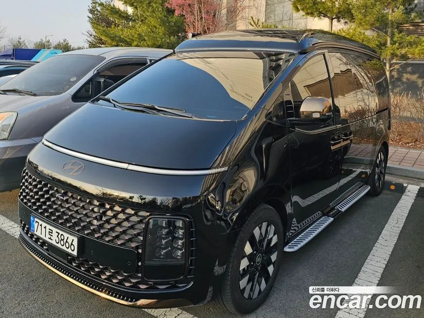 Hyundai Staria — фото 3