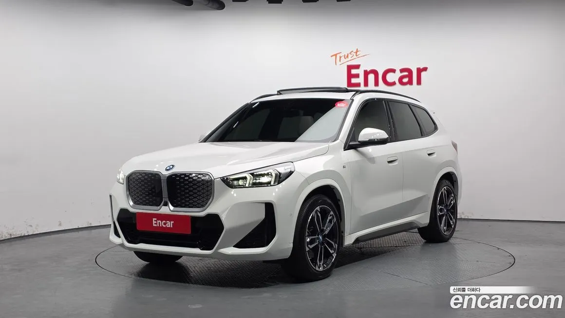 BMW iX1 2025 из KR, фото 1