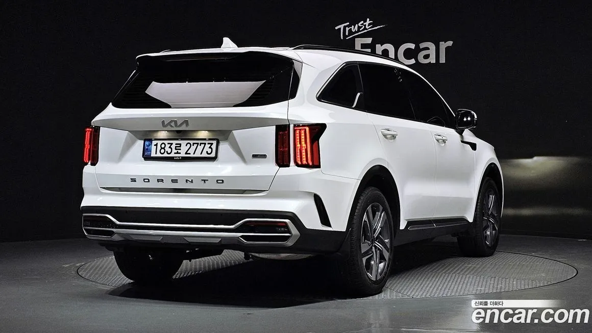 Kia Sorento — фото 10