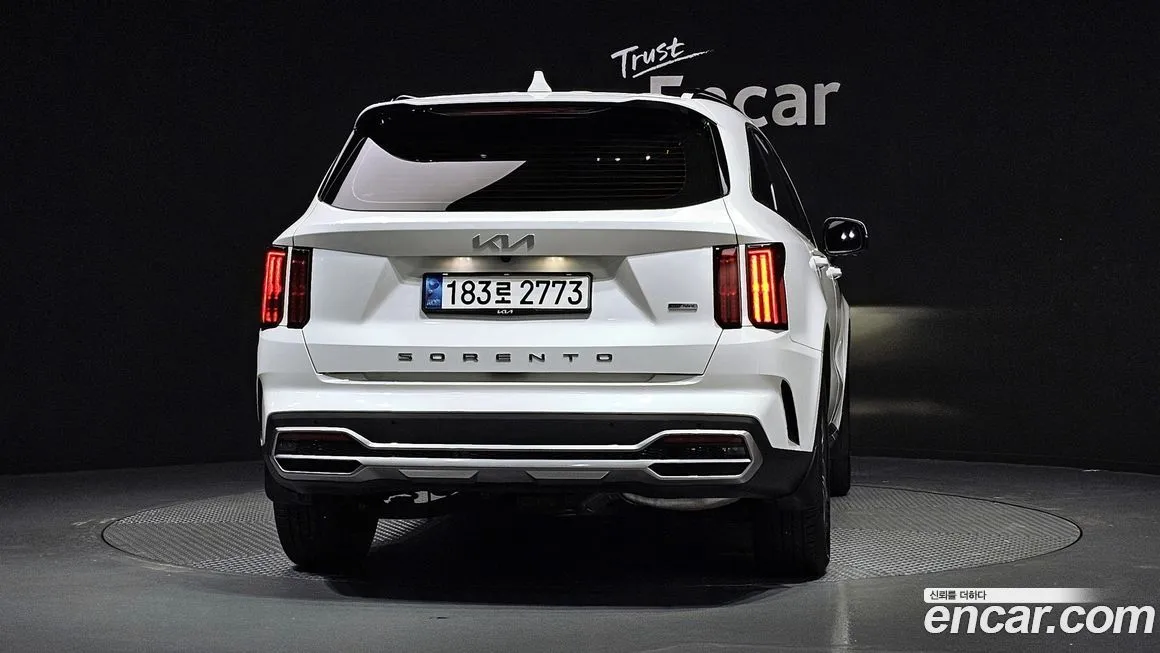 Kia Sorento — фото 5