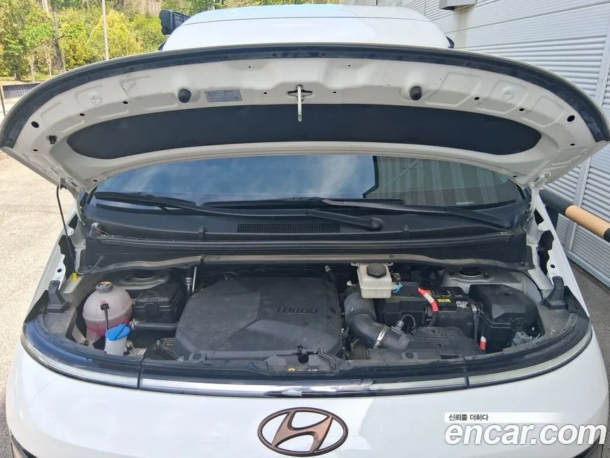 Hyundai Staria 2023 из KR, фото 3