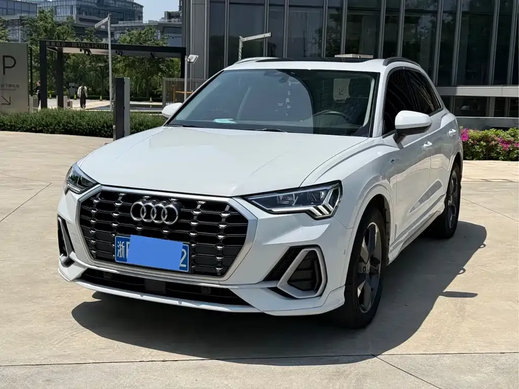 Audi Q3 2022 из CN, фото 1