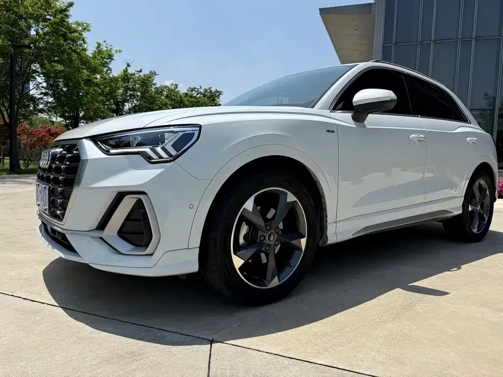 Audi Q3 2022 из CN, фото 3