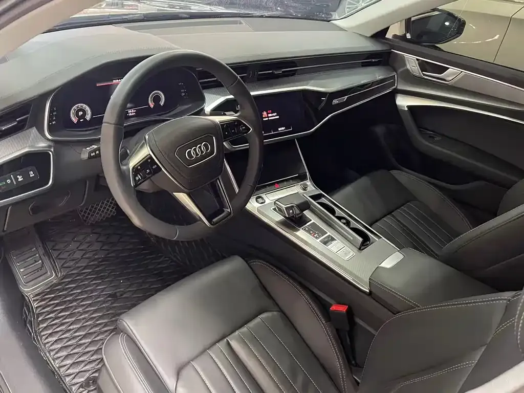 Audi A6L — фото 6
