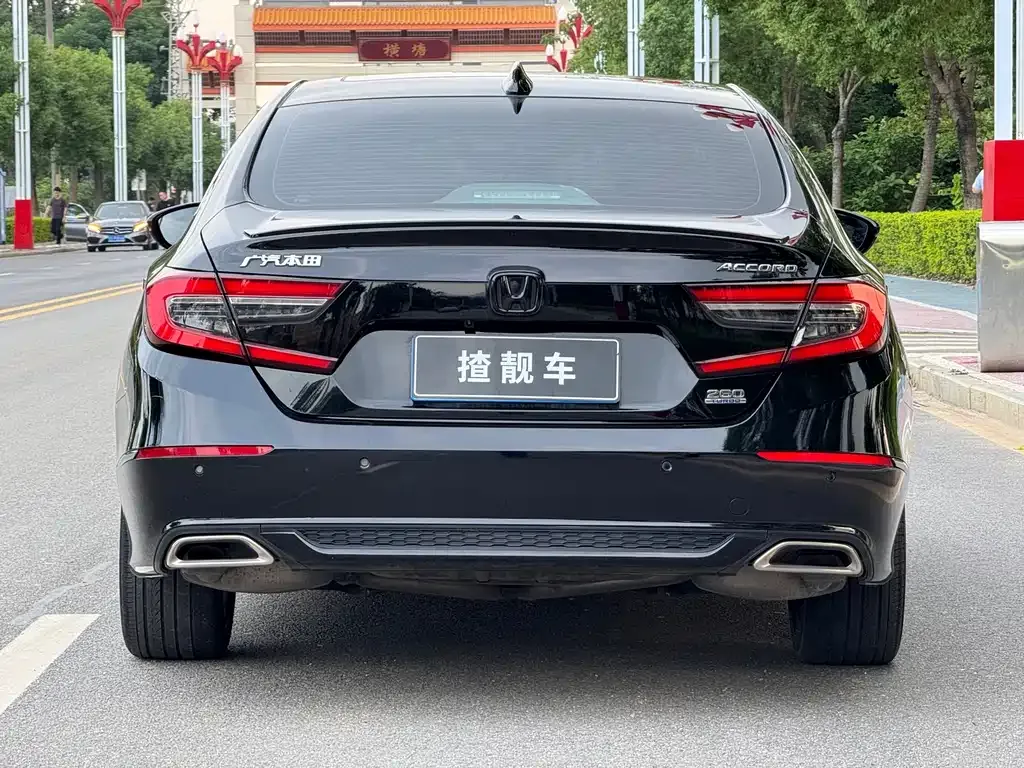Honda Accord — фото 3