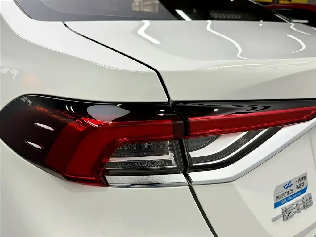 Toyota Corolla 2025 из CN, фото 3