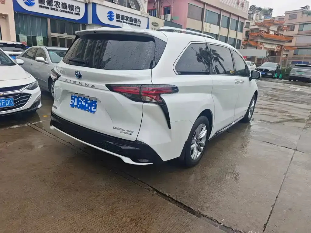 Toyota Sienna 2022 из CN, фото 7