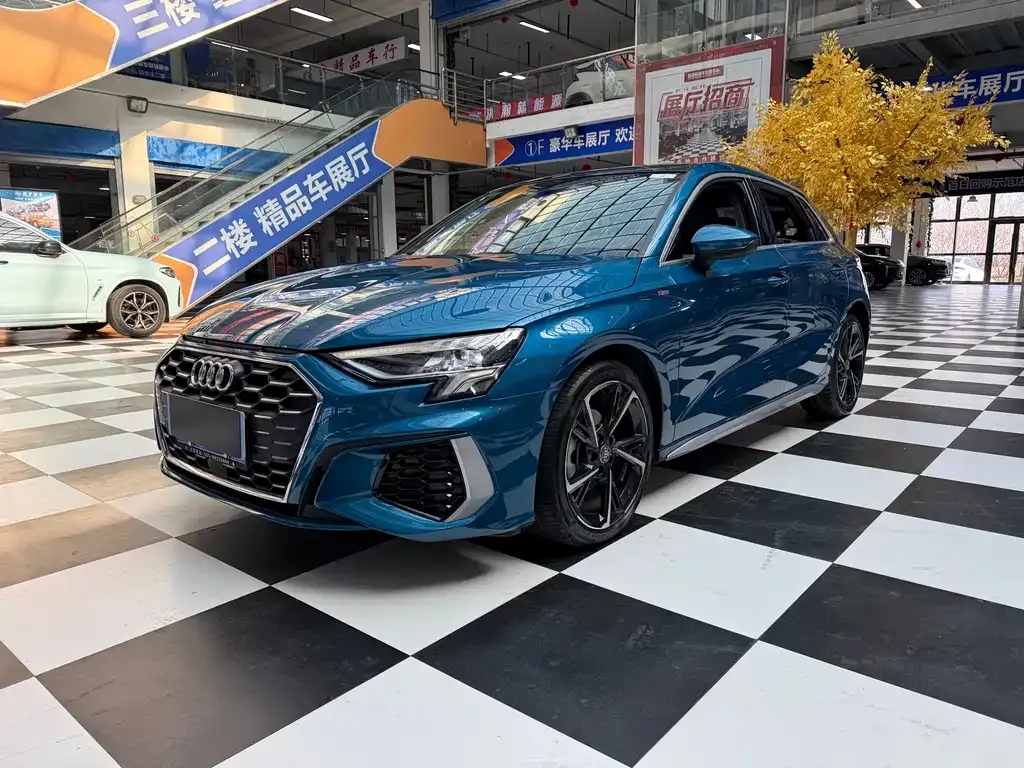 Audi A3 2021 из CN, фото 1