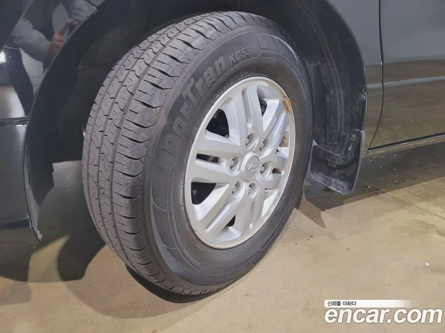 Hyundai Starex — фото 10