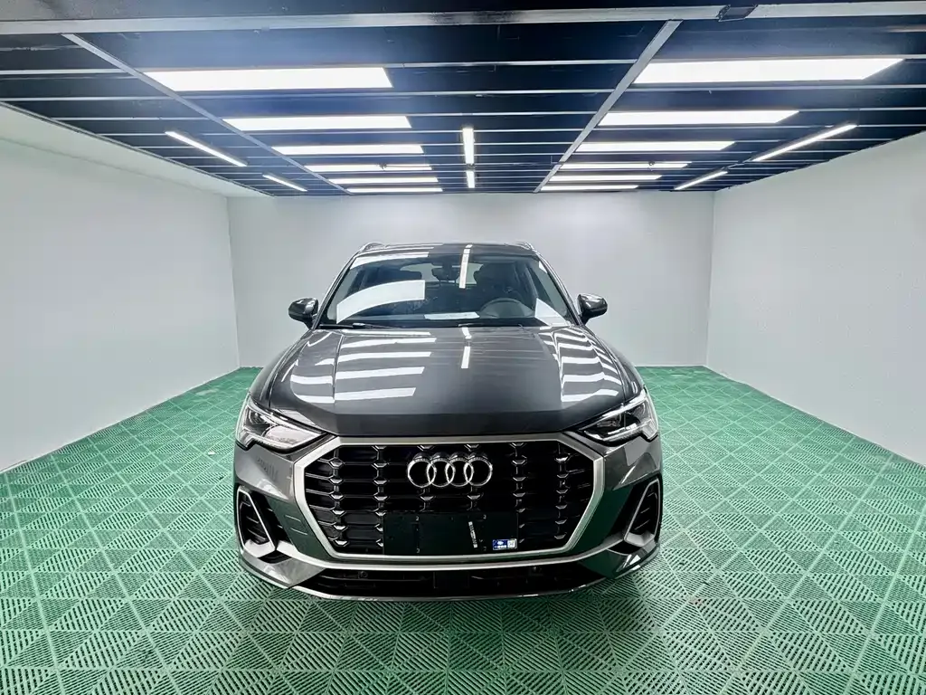 Audi Q3 — фото 7
