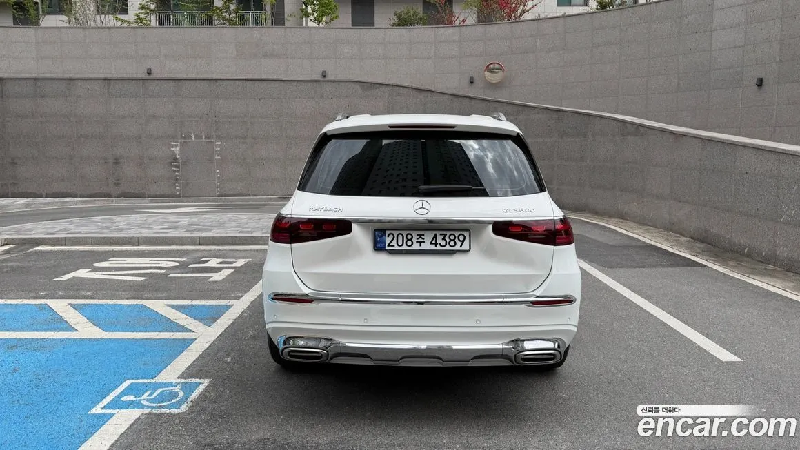 Mercedes-Benz GLS-Class — фото 10