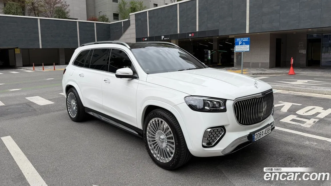 Mercedes-Benz GLS-Class — фото 8