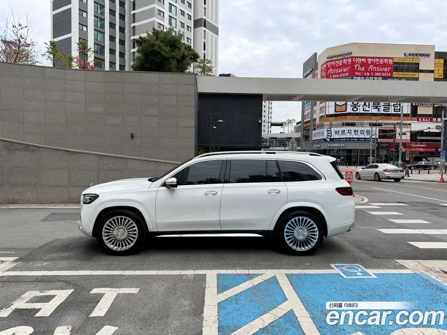 Mercedes-Benz GLS-Class — фото 6