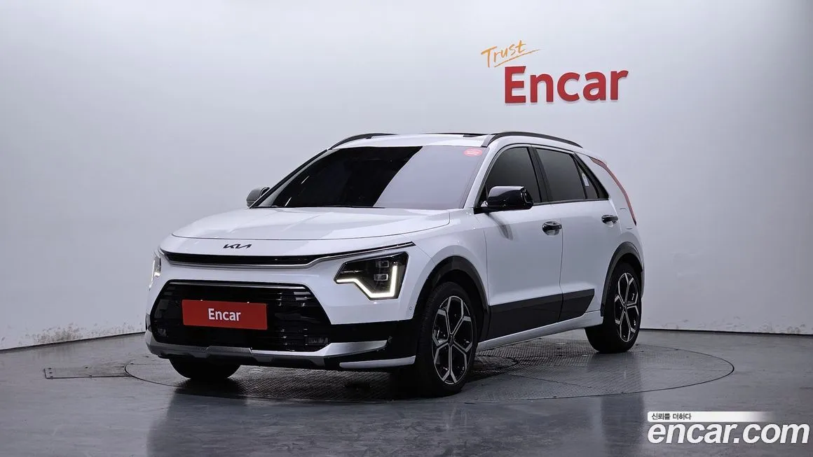 Kia Niro — фото 1