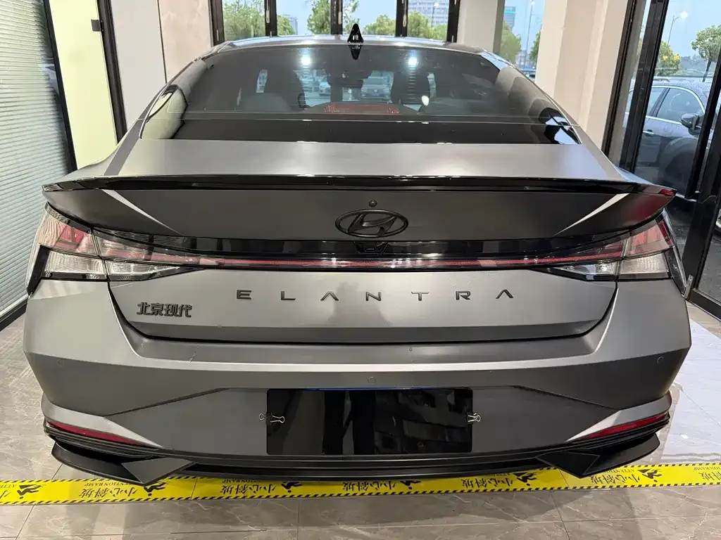 Hyundai Elantra 2023 из CN, фото 5