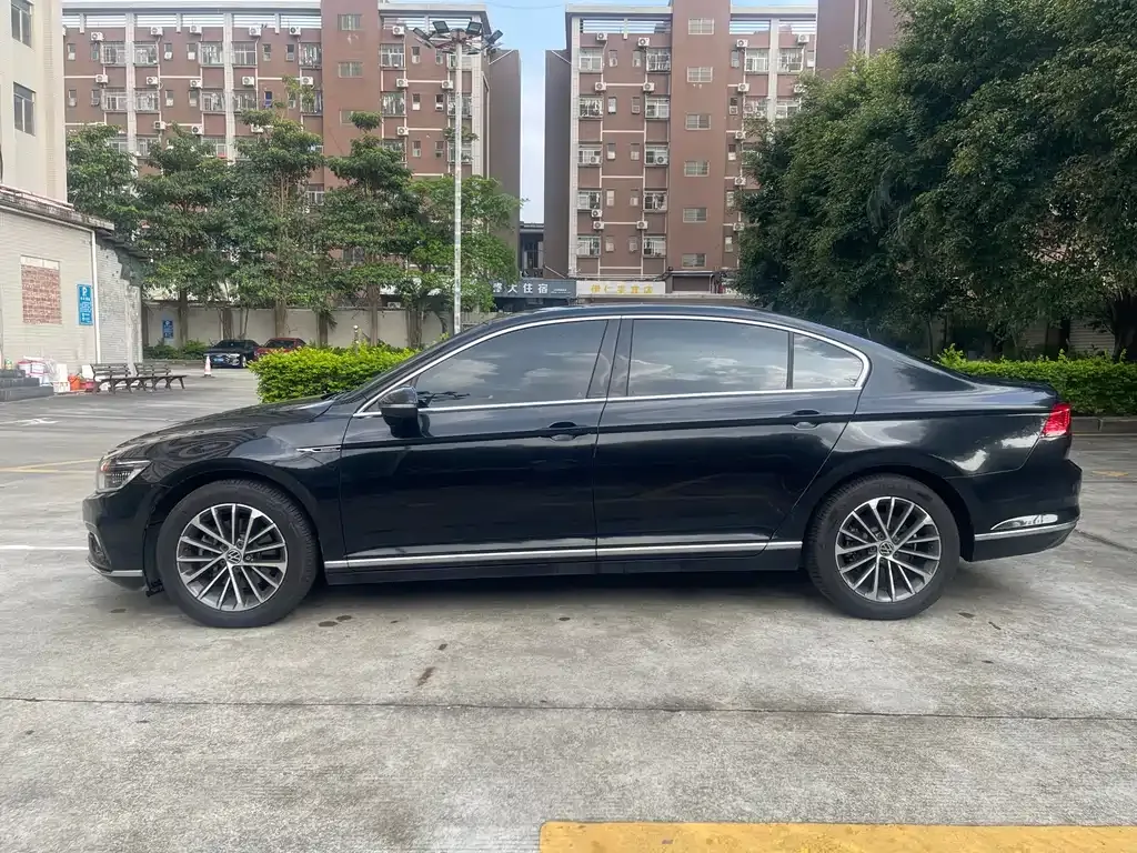 Volkswagen Magotan 2021 из CN, фото 7