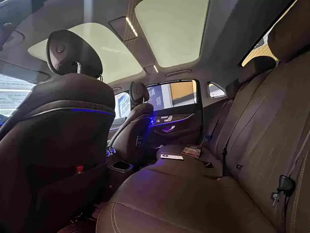Mercedes-Benz E-Class 2024 из CN, фото 2