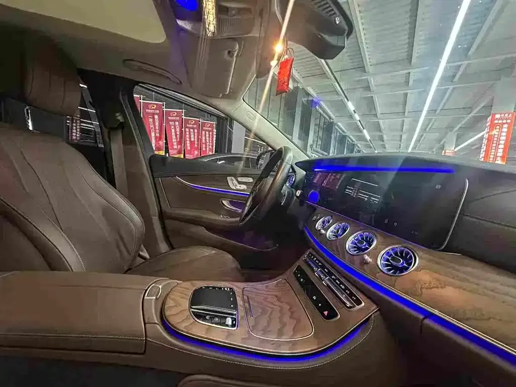 Mercedes-Benz E-Class 2024 из CN, фото 4