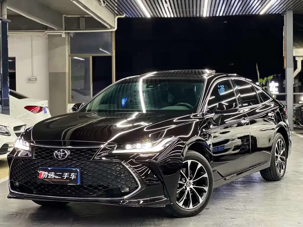 Toyota Avalon 2022 из CN, фото 1