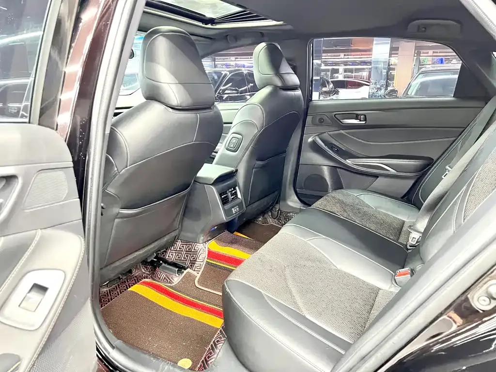 Toyota Avalon 2022 из CN, фото 7