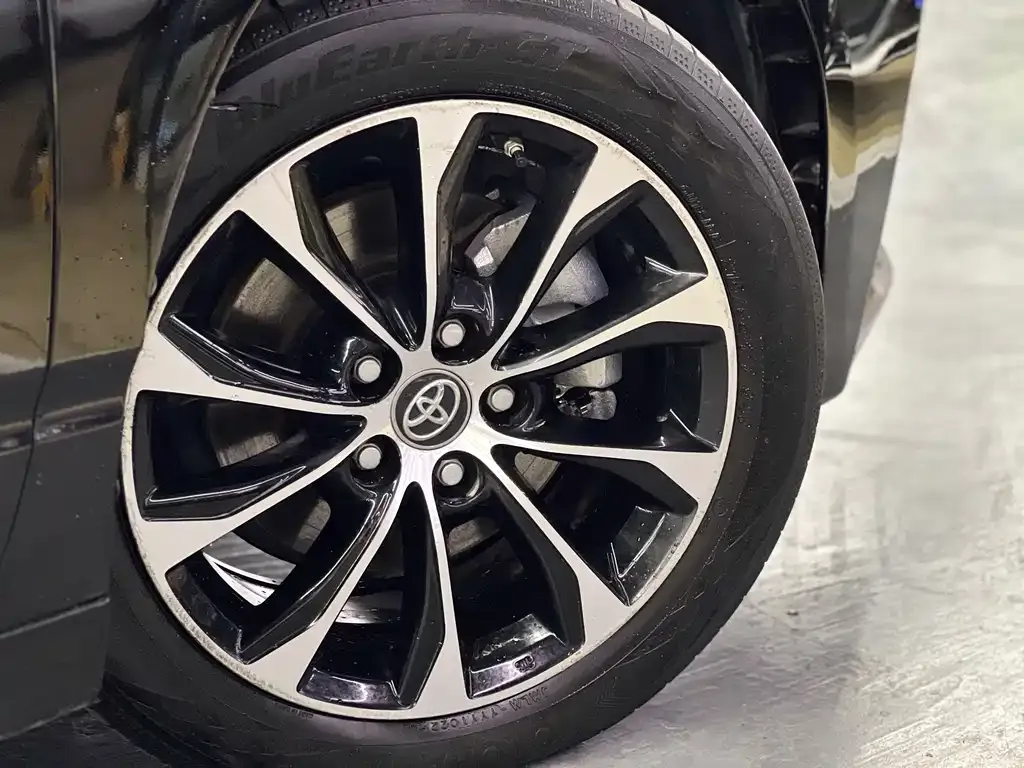 Toyota Avalon 2022 из CN, фото 4