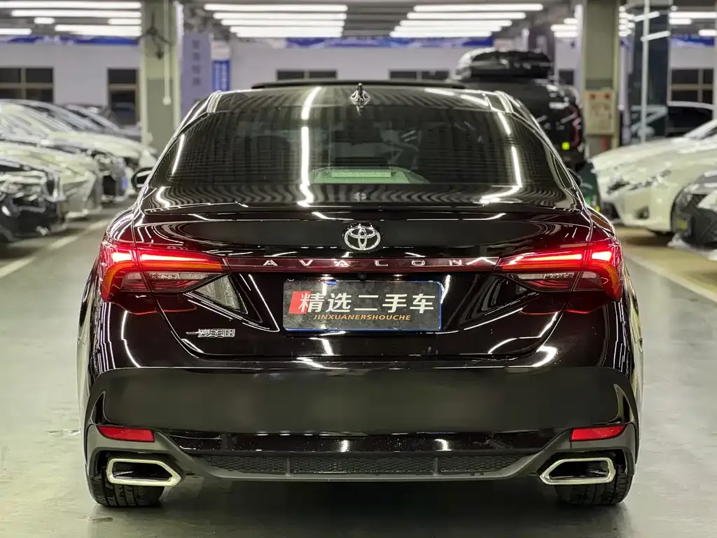 Toyota Avalon 2022 из CN, фото 2