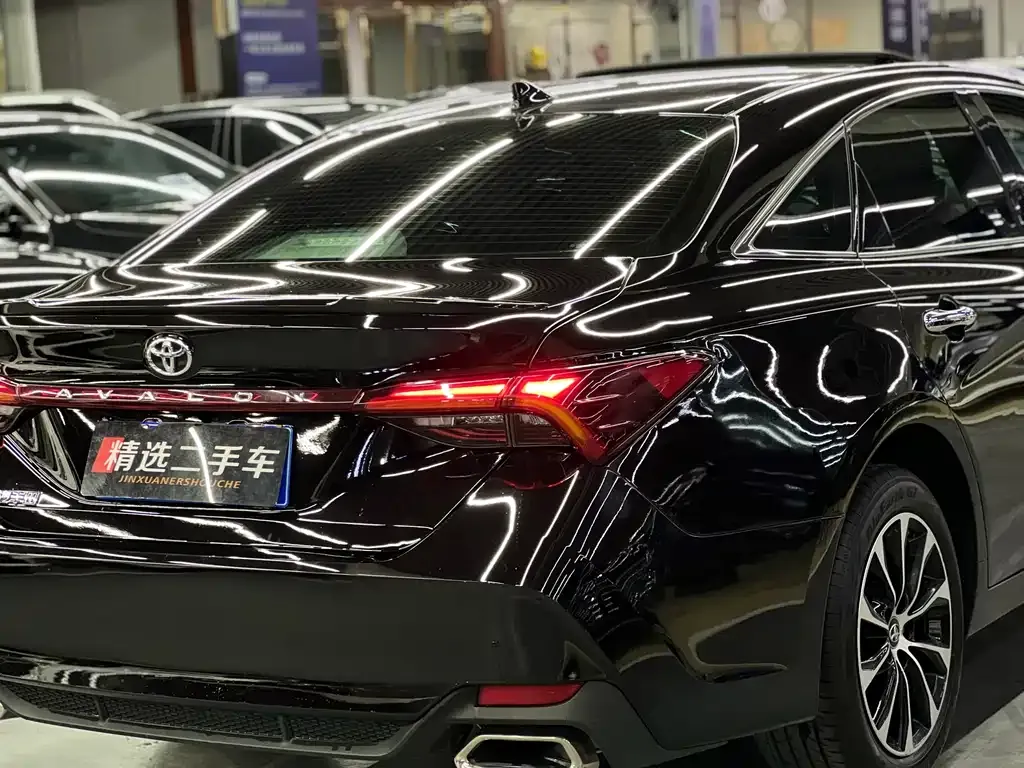 Toyota Avalon 2022 из CN, фото 9
