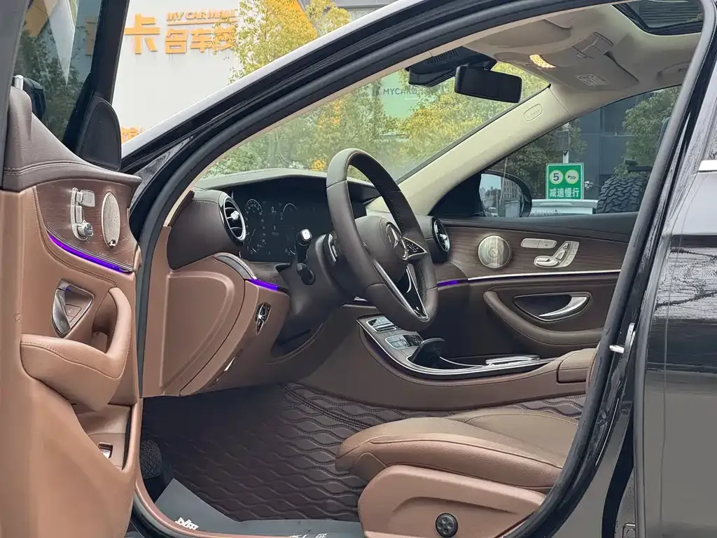 Mercedes-Benz E-Class 2023 из CN, фото 4