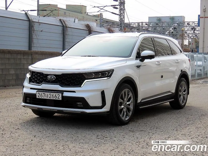 Kia Sorento — фото 9