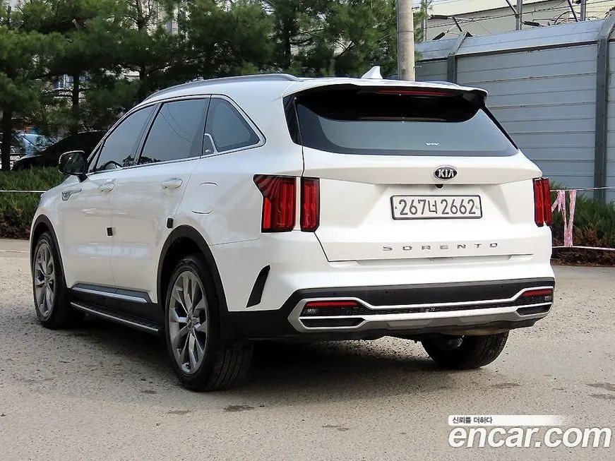 Kia Sorento — фото 10