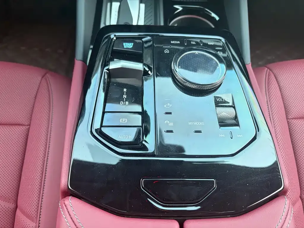 BMW i5 2025 из CN, фото 8