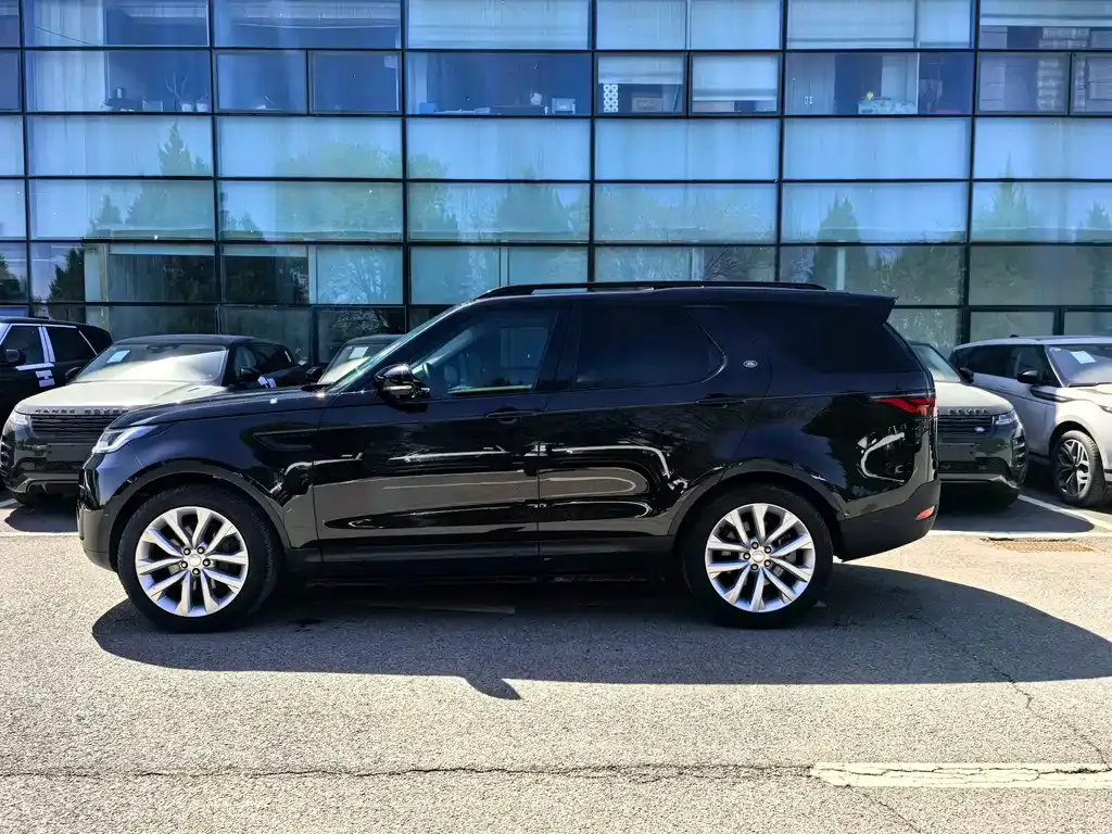 Land Rover Discovery 2024 из CN, фото 9
